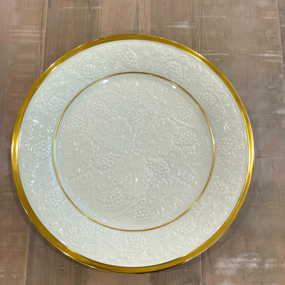 Lenox China Round Embossed Grape Platter
